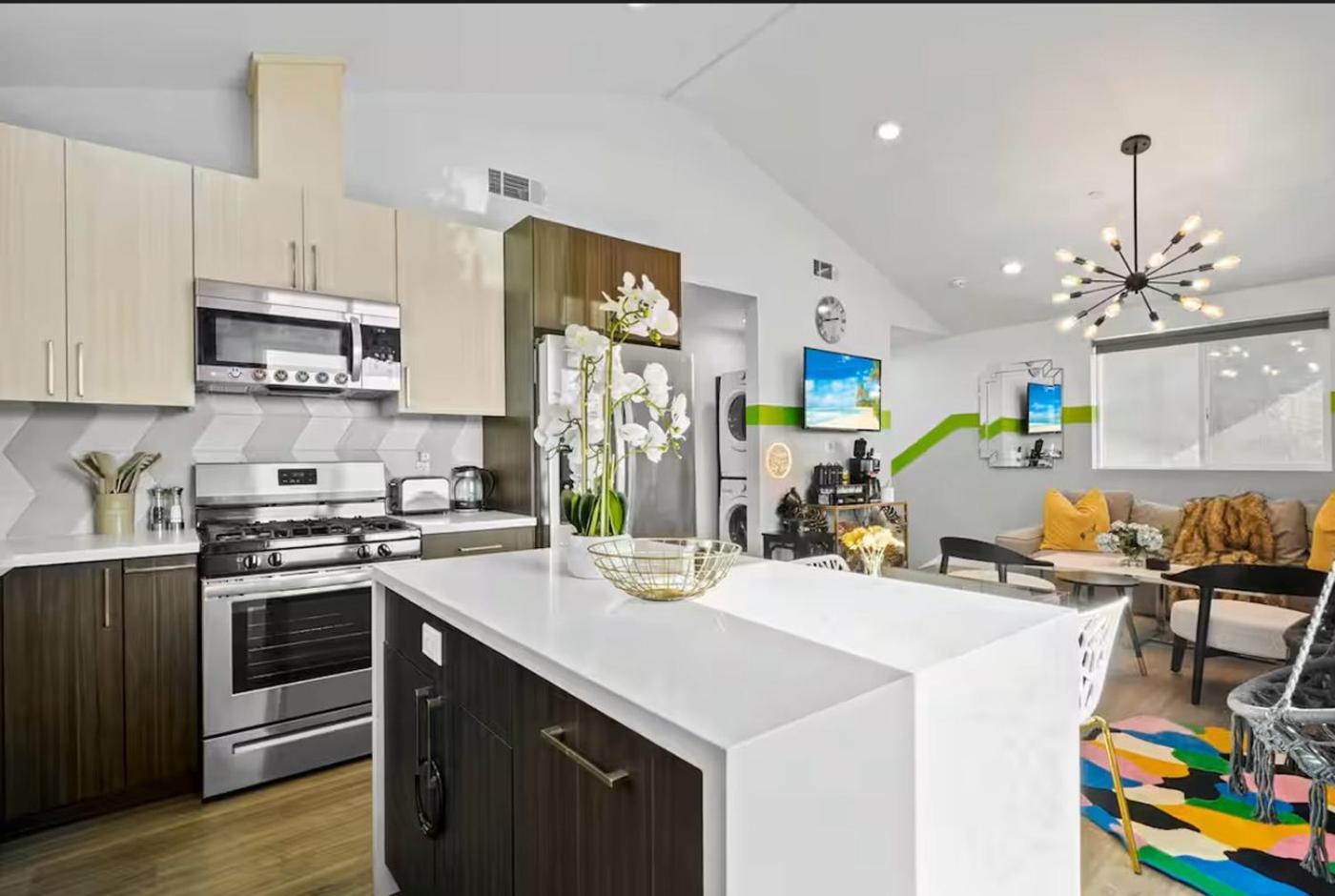 Appartement C- Vibrant And Glam Noho Pad Near U-studios And H-sign *